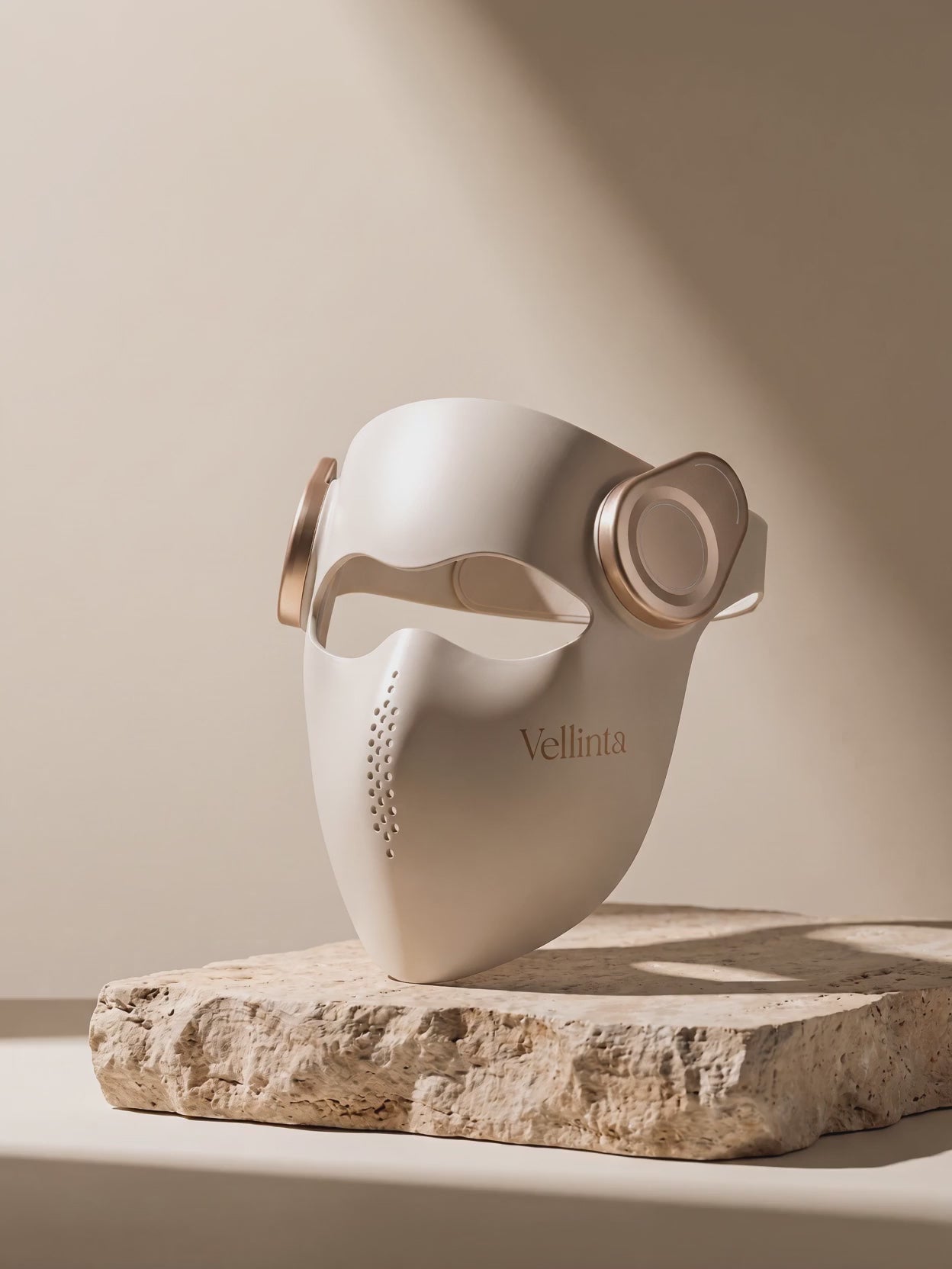 Vellinta Lumina Pro finish transition, the mask shifts from Champagne to Onyx as the camera moves in